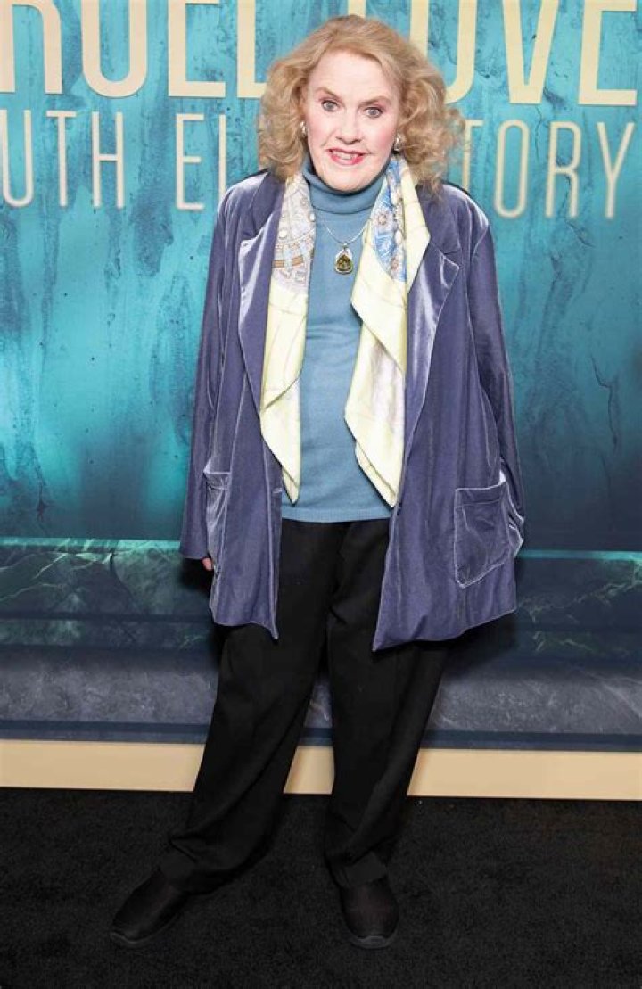 Celia Weston Biography, Height & Life Story Super Stars Bio