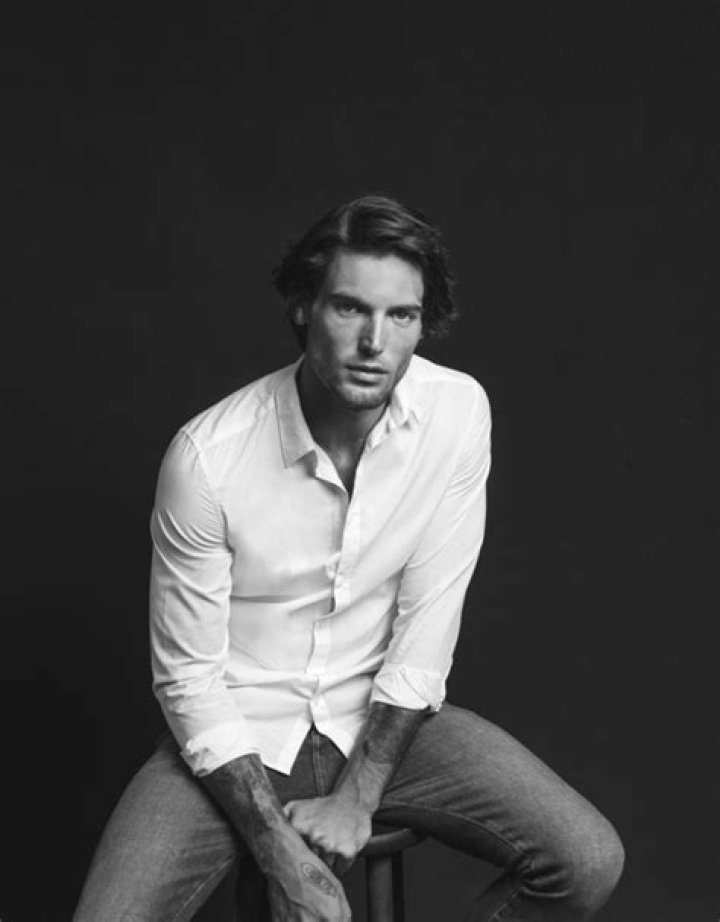 Charlie Wilson, Model Superbe Connecting fashion talents