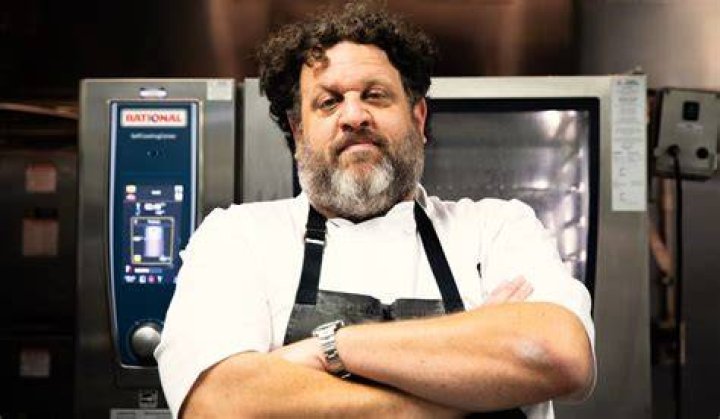 Chef Aaron May opens Yacht Club seafood spot in Arcadia