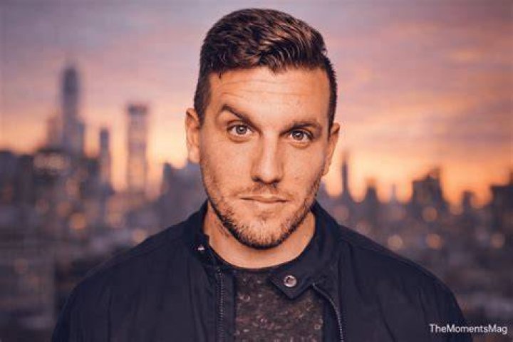 Chris Distefano Wife Who Is She & What Does She Do? Stopie