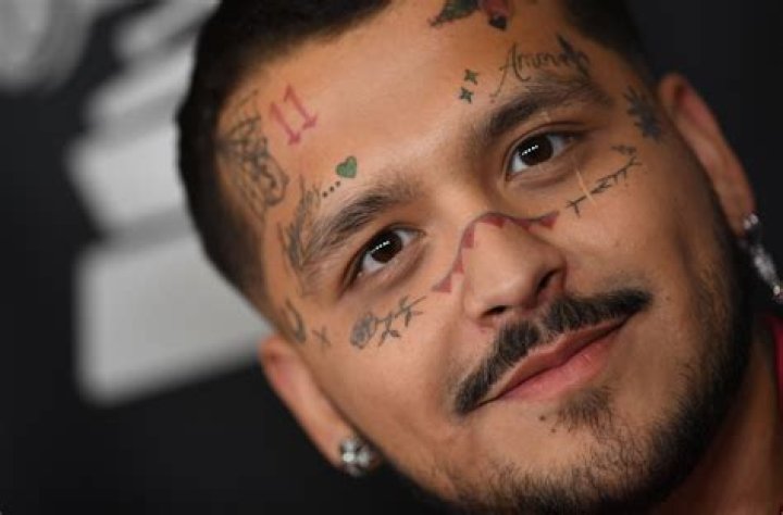 Christian Nodal explica el significado de sus tatuajes y admite que