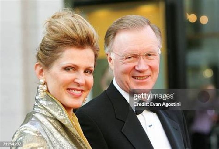 Chuck Scarborough and wife Ellen attend a charity benefit for Evelyn