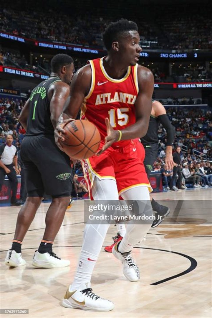 Clint Capela and Atlanta Hawks agree contract extension until 202425