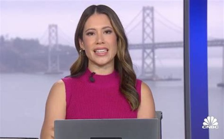 CNBC Anchor Deirdre Bosa Apologizes for Being Fooled by Twitter Troll