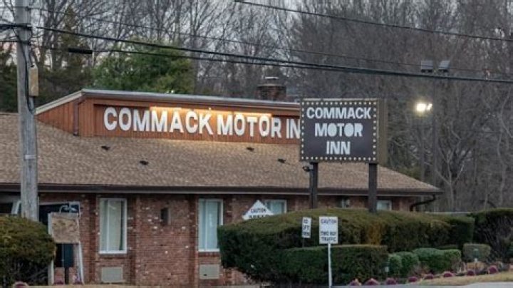 Commack Motor Inn Commack, New York, US