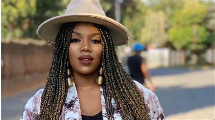Connie Carter [Profiles] &bull; Instagram, Twitter, TikTok Foller