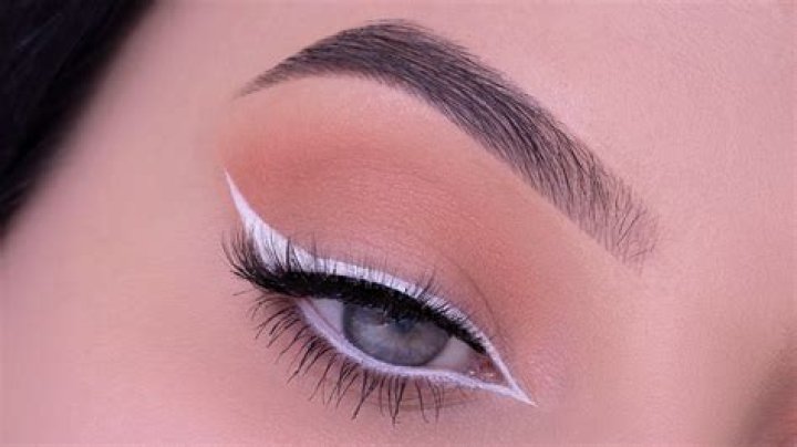 Crazy White Eyeliner on Real Housewives Amber Marchese and Tamra Barney