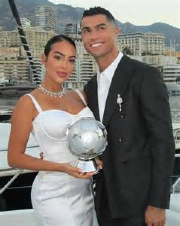 cristiano ronaldo wife name biography aveiro