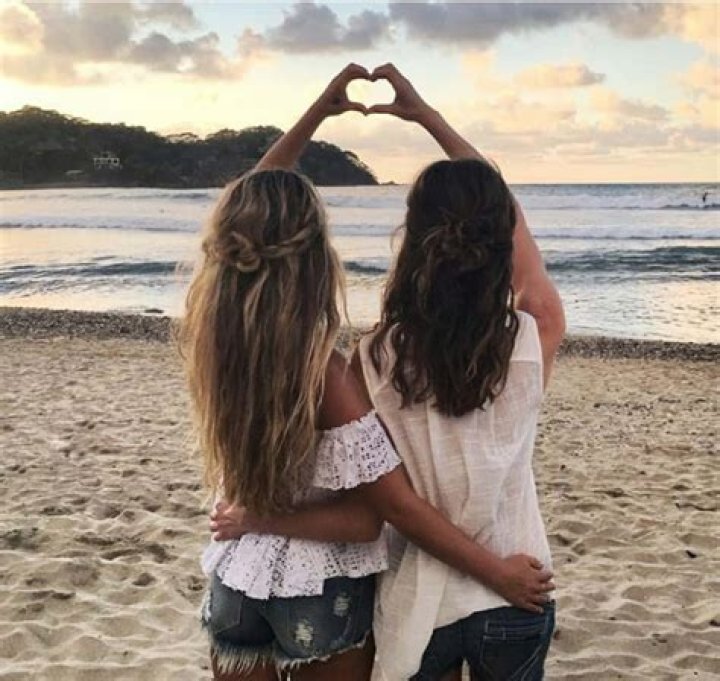 Cute Friend Photos, Cute Friends, Bronx Rappers, Female Singers