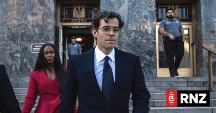 DA chief denies 'erroneous' reports on college degree, admits not