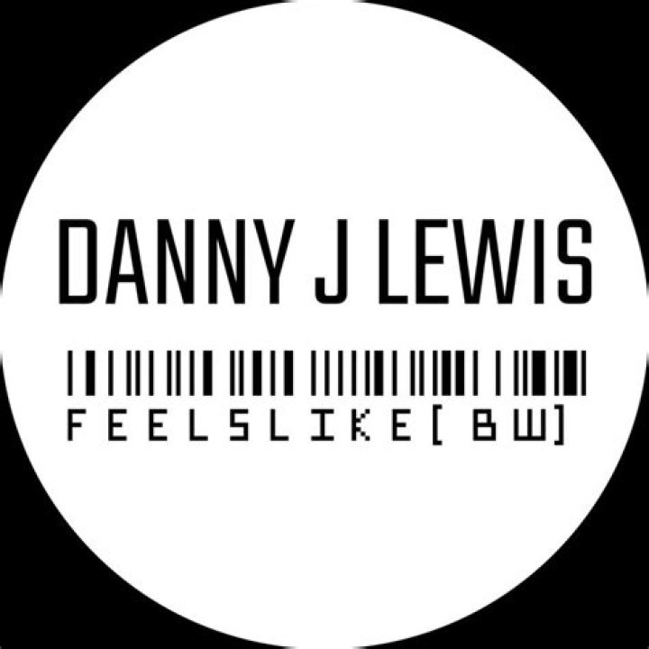 Danny It Feels Right Bloggers Stills Gallery