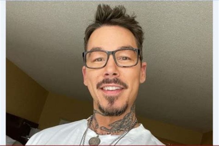 David Bromstad Bio David Bromstad HGTV