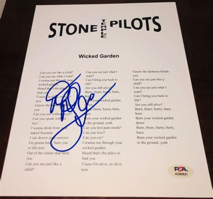Dean DeLeo Lyrics, Songs, and Albums Genius