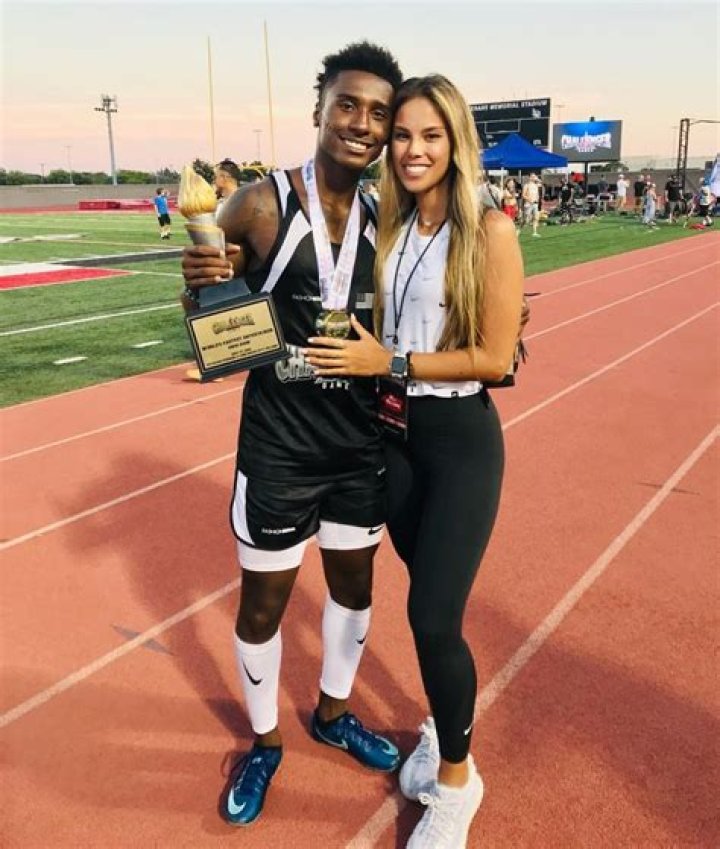 Deestroying; Bio, Height, Relationship, YouTube & Football Career