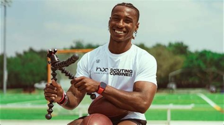 DEESTROYING FOOTBALL MONTAGE DONALD DE LA HAYE YouTube