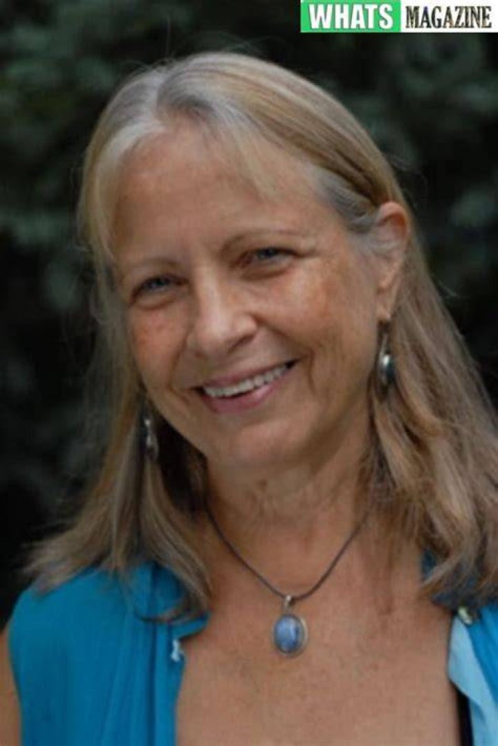 Delle Bolton Facts Bio, Age, NetWorth, Husband, Career Whatsmagazine