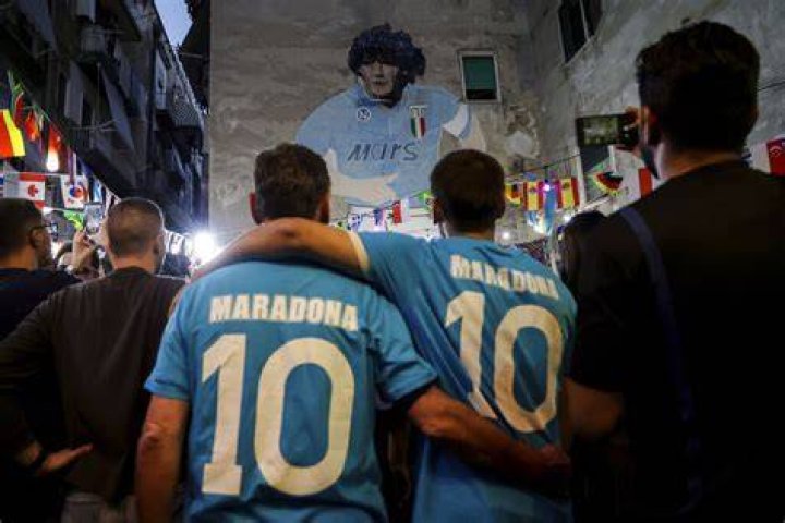 Diego Maradona death Man City striker Sergio Aguero, soninlaw, pays