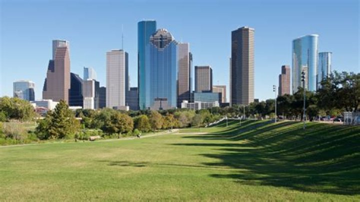 Discovering the Houston Skyline