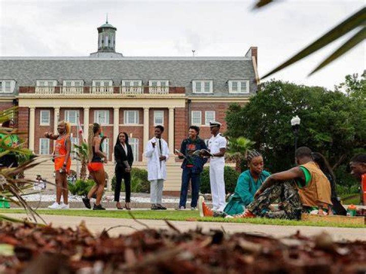 Do FAMU students have their eyes on the real prize? The Famuan