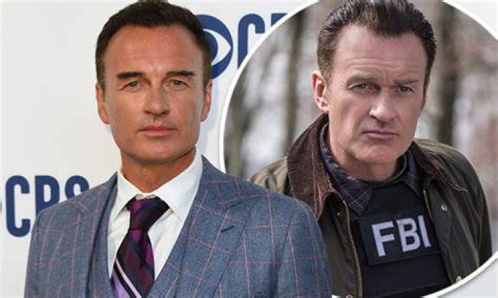 Does Julian McMahon have siblings? Who are Melinda McMahon and Deborah