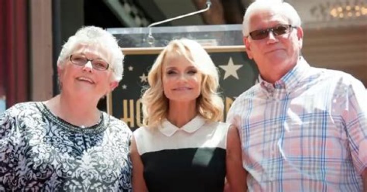 Does Kristin Chenoweth have children? The US Sun