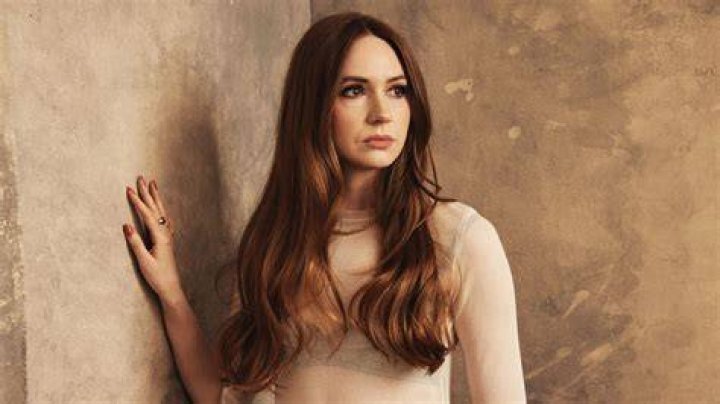 Download Karen Gillan Height Background Ammy Gallery
