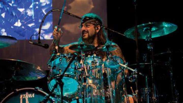 DRUMMER MIKE PORTNOY SAYS HE KNEW FOR "ABOUT TWO YEARS" THAT NEIL PEART