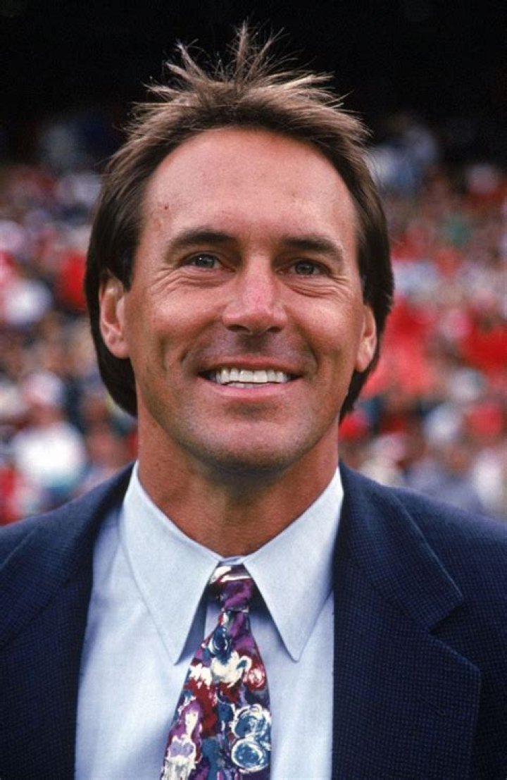 Dwight Clark's Wife Kelly Radzikowski (Bio, Wiki)