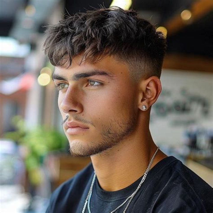 &Eacute;pingl&eacute; sur Coiffure homme