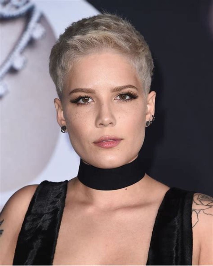Easy and fast 30 pixie short haircut inspirations for 2018 Page 6