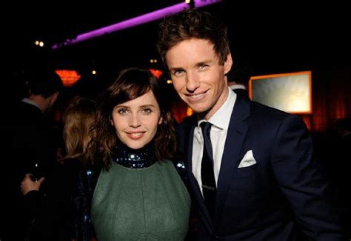 Eddie Redmayne Picture 61 People's Choice Awards 2013 Red Carpet