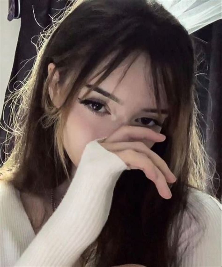 egirl girl female discord icons icon pfps pfp profilepictures aesthetic
