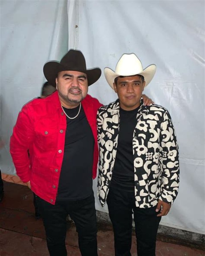 El Mimoso incorpora a joven cantante a su banda y as&iacute; lo dio a conocer