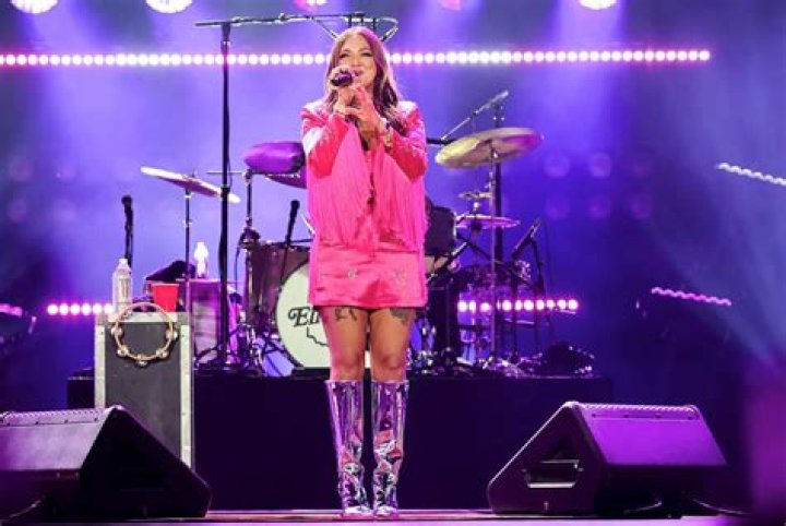 Elle King Radiates 'Country Barbie' Vibes for New Year's Eve