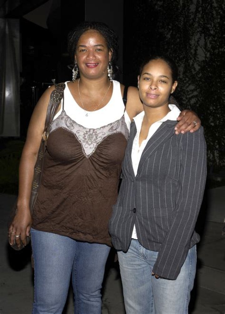 Elvira Wayans&rsquo; Siblings Facts about Her 9 Brothers & Sisters