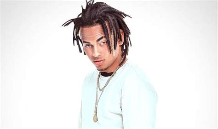 English Blog Ozuna Biography