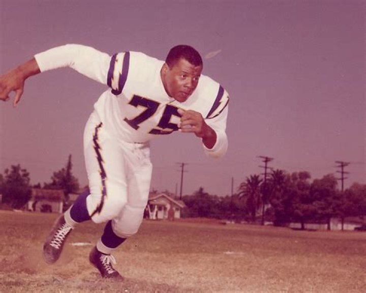 Ernie Ladd and the 1960 Chargers Lightning Bolt Tales from the AFL