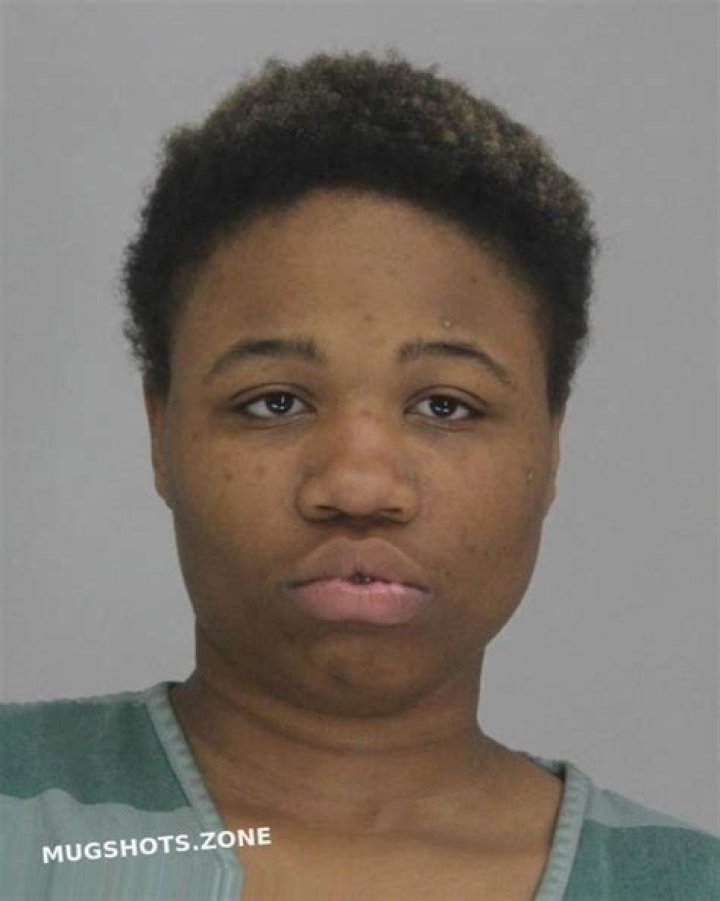 ESTRIDGE DEJANAE 12/01/2022 Dallas County Mugshots Zone