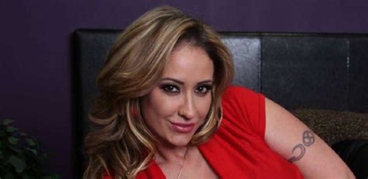 Eva Notty measurements, bio, height,weight, shoe and bra size