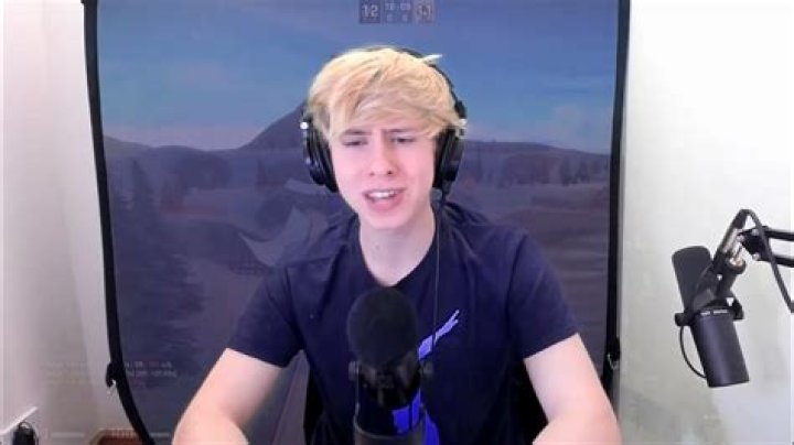 Fainted on Screen Part 2 Fainted FaintedSad (Face Reveal and More