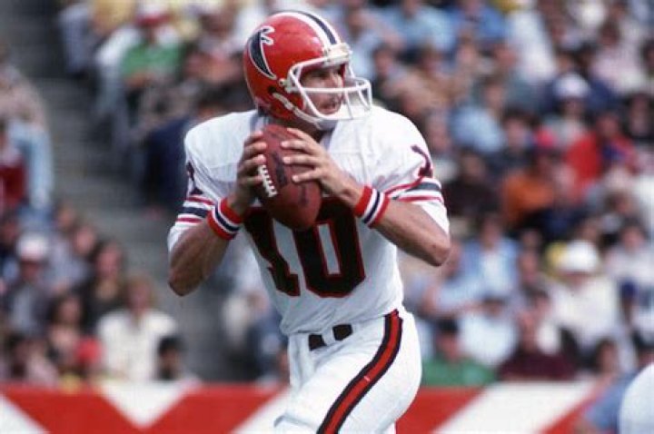 Falcons Throwback Thursday Remembering former QB Chris Chandler The