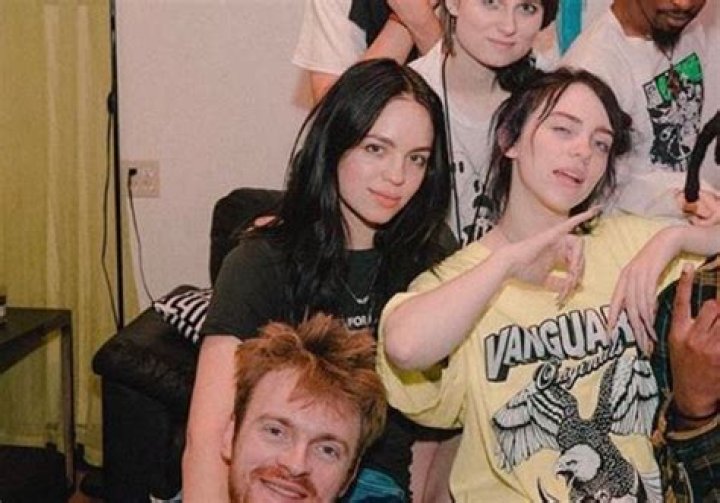 Fans Reckon Finneas' Girlfriend Looks A Lot Like His Sis Billie Eilish