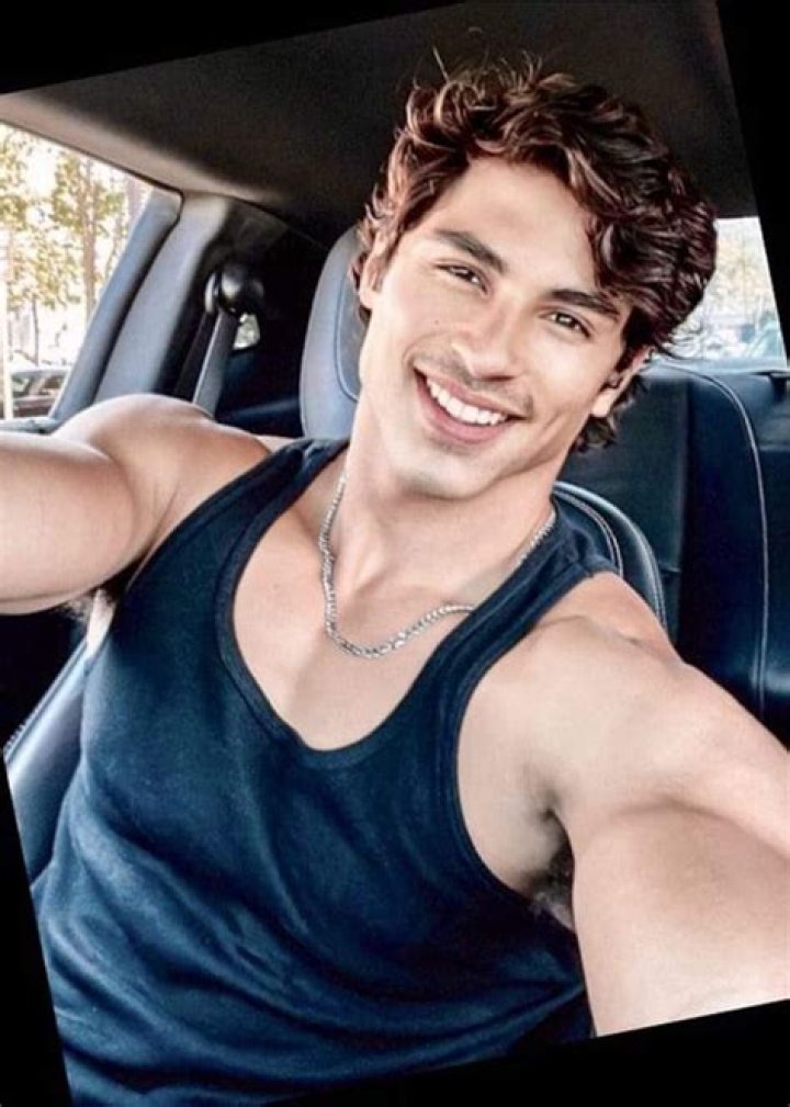 Favorite Hunks & Other Things It's Good to Be Ansel Elgort