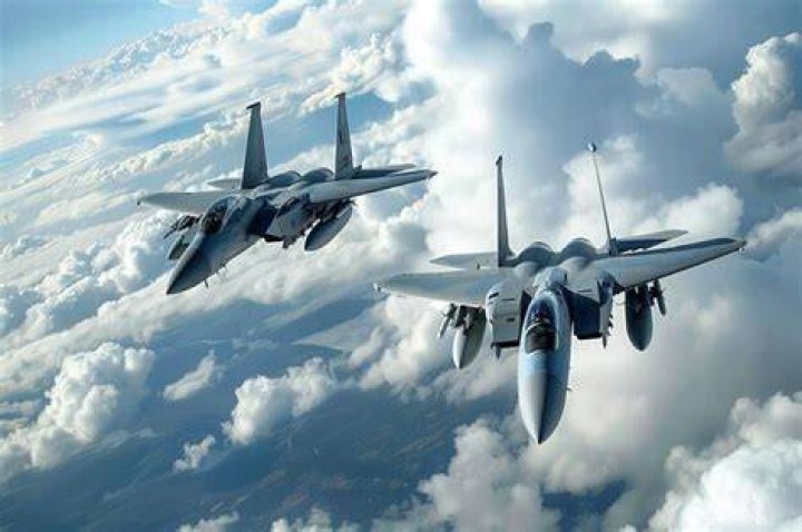 Fighter jets are flying over Toronto today and it's really freaking loud