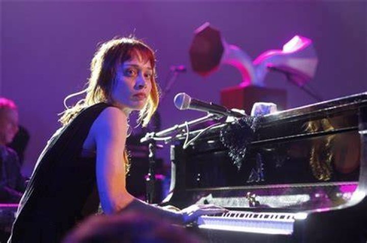 Fiona Apple postpones D.C. concert The Washington Post