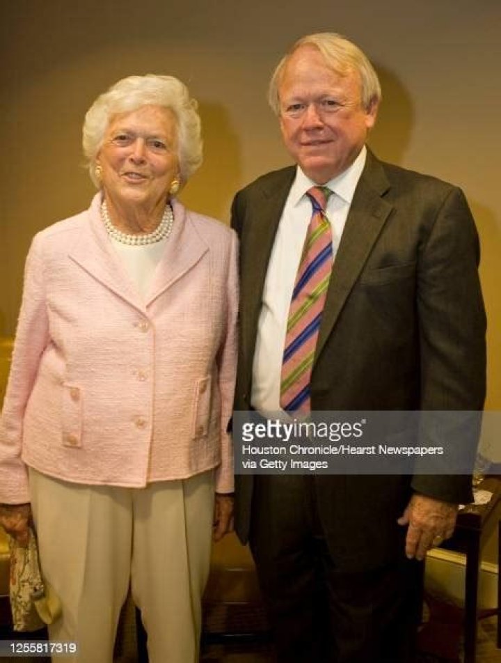 Former first lady Barbara Bush dead at age 92