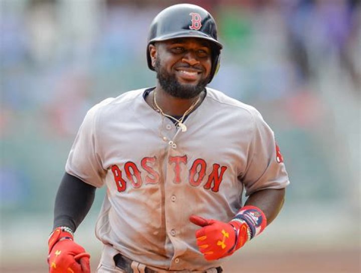 Former MLB Player Brandon Phillips & Wrestler Jade Cargill Travel To