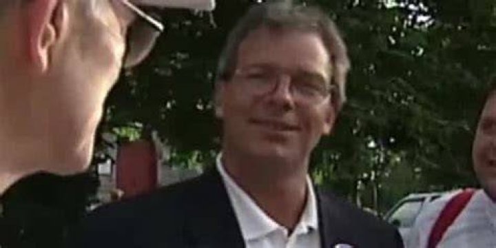 Former Vt. lawmaker dies after colliding with bus in Killington