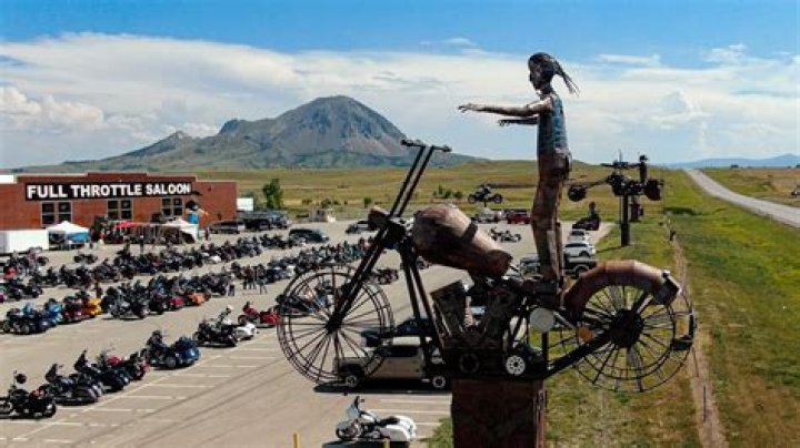 Full Throttle Saloon