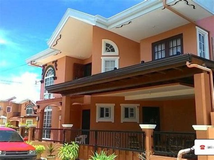 Fully Furnished 6 Bedroom House In Mwariki Nakuru For Sale in Nakuru